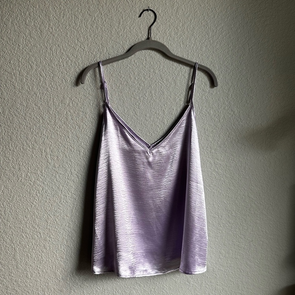 💜F21 Lavender Purple Satin V-neck Camisole Tank Top